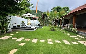 Saka Villa